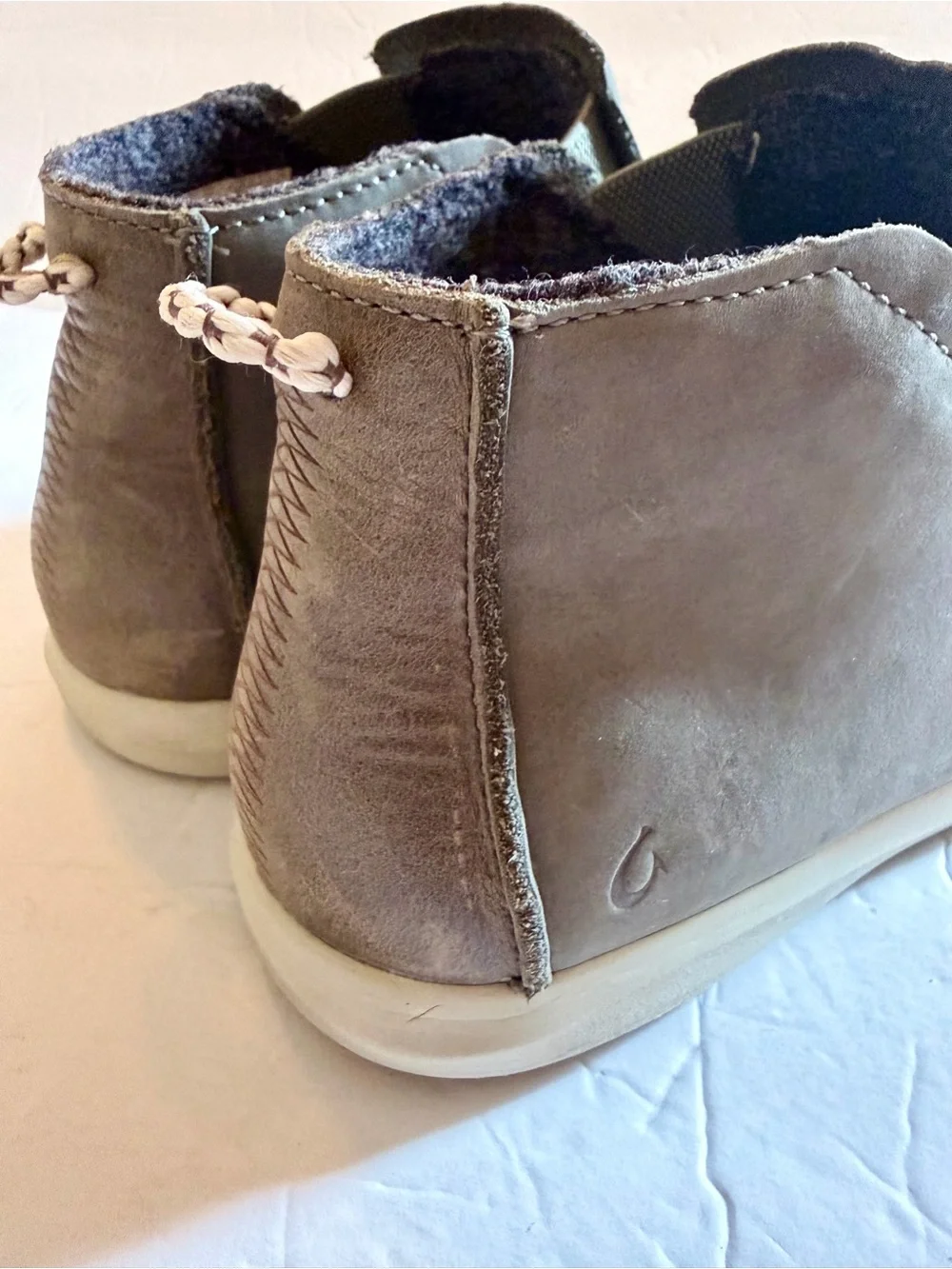 Olukai Hawai'iloa Manu Hope Grey Leather Ankle Boots Shoes Women’s Size 10